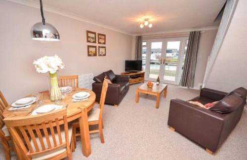 Horning House | Grebe Cottage