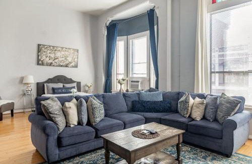 Gaslamp Quarter Hotel | Greely Gaslamp - Loft W Parking & 3 Beds #202