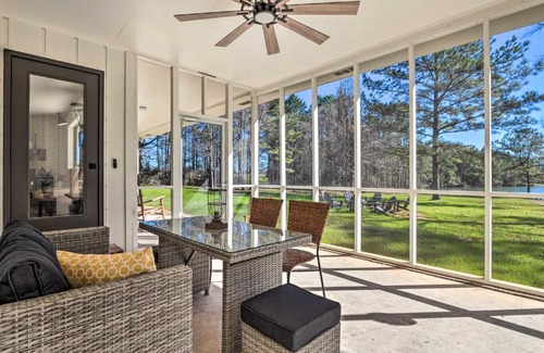 Molino House | Green Acres Home with Fire Pit and Fishing Pond
