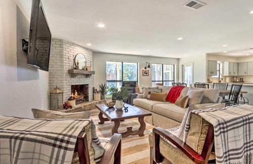 Molino House | Green Acres Home with Fire Pit and Fishing Pond