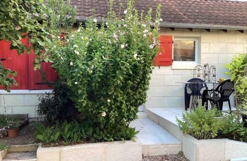 Loches Apartment | Green and quiet studio
