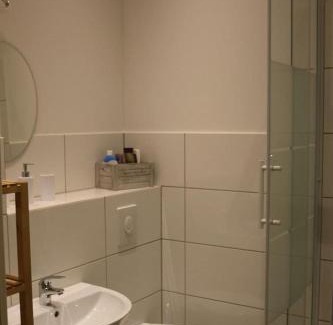 Neukoelln Apartment | Green Apartment Fine for couples Neukölln