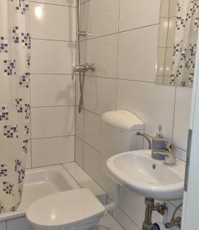 Neukoelln Apartment | Green Apartment KM4 Studio with terrace