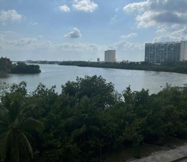 Punta Cancun Hotel | Green Caps