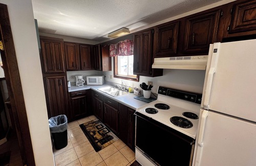 Old Orchard Beach Hotel | Green Dolphin Motel