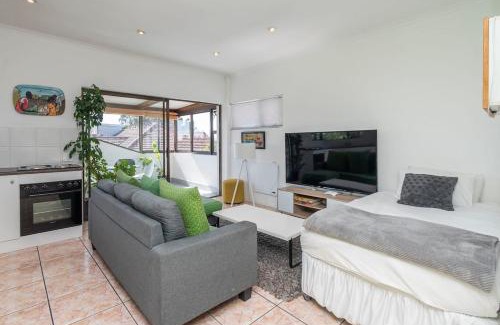 Milnerton Apartment | Green Haven Apartment in Milnerton