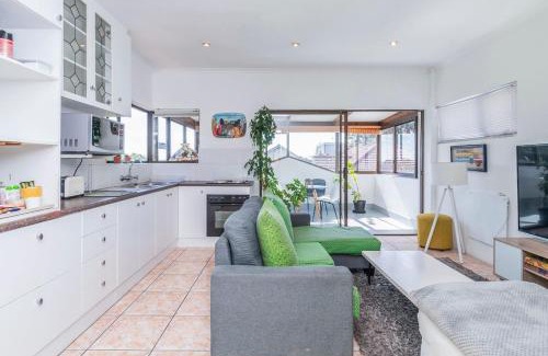 Milnerton Apartment | Green Haven Apartment in Milnerton