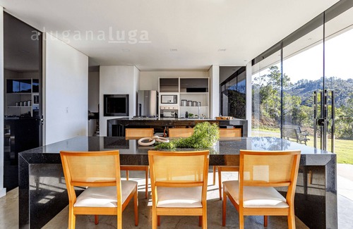 Camboriu House | Green Hill - Nature site with lake and swimming pool