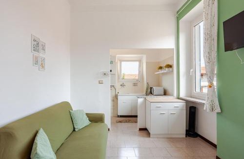 Arona Apartment | Green House 5 minutes from Lake