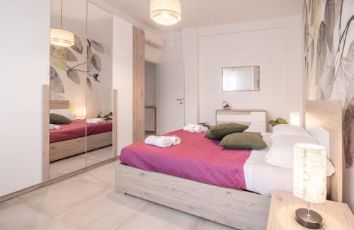 Tuscolano Apartment | Green House Exclusive Suite near Metro A