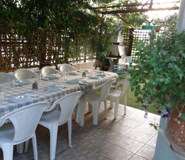 Nea Peramos Villa | Green House