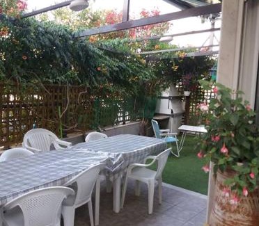 Nea Peramos Villa | Green House