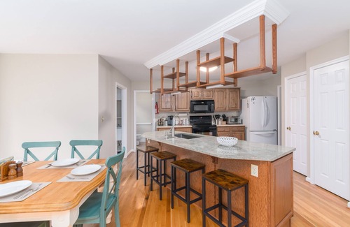 Faber House | Green House on the Hill - near route 151