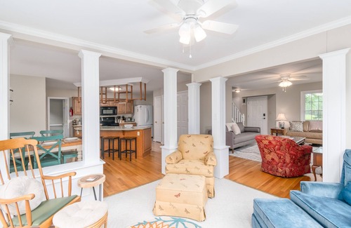 Faber House | Green House on the Hill - near route 151
