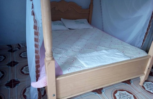 Othaya Hotel | Green Hut Guest House