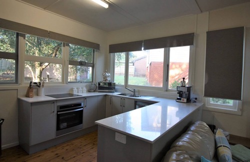Cunjurong Point House | Green Island Escape near lake Conjola