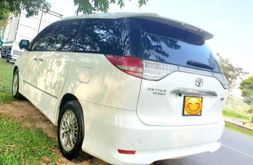 Seeduwa - Katunayake Boat Rental | Green Island Taxi & Tours