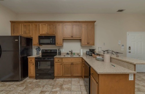 Downtown Apartment | Green Jacket Getaway - Augusta Downtown Delight