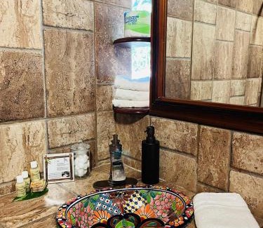 San Ignacio House | Green Jay Cabins