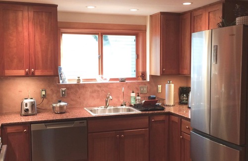 Phinney Ridge Apartment | 'Green Lake Getaway'