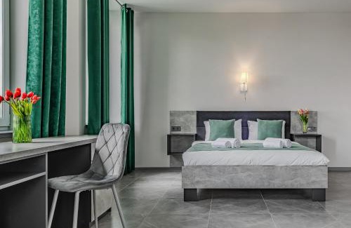 Obolon' Hotel | Green Line