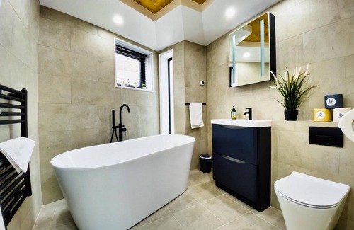 Hove House | Green Mews Houses with free parking by My Getaways
