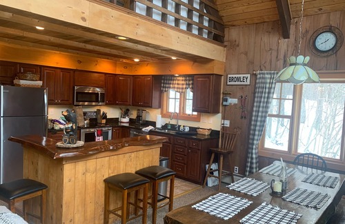 Stratton and Bromley Ski Areas House | Green Mountain National Forest Ski Chalet