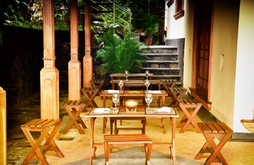 Baddegama House | Green Palm Villa