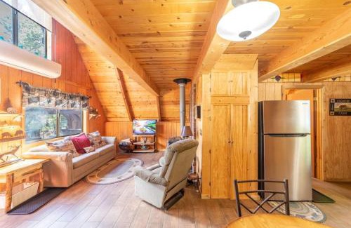 Meadow View Heights House | Green Pines Cottage