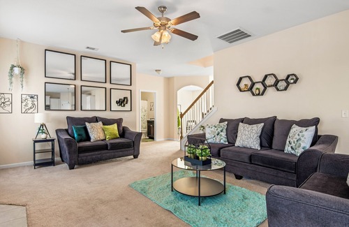 Hinesville House | Green retreat near Ft. Stewart