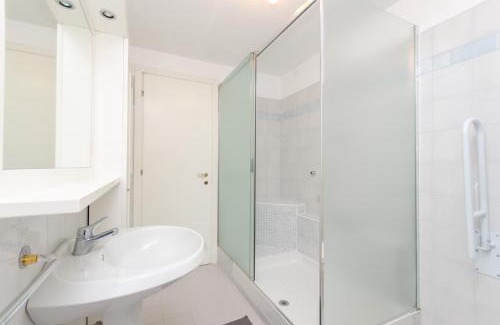 Varesine House | Green Room