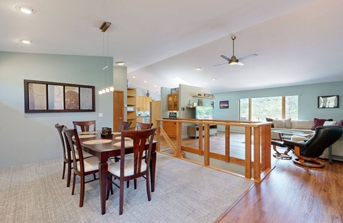 Rome House | Green side smart home with golf, beach/lake access, off-site dock & EV charger