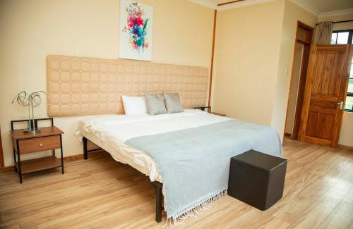 Arusha Apartment | Green Side