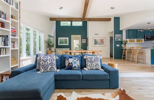 East Quogue House | Green solar tennis compound - 2 stylish dwellings