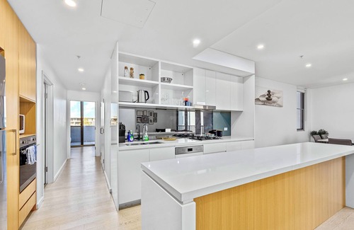 Zetland Apartment | Green Square Sky Suite Spacious 3 Beds Apt Free Parking