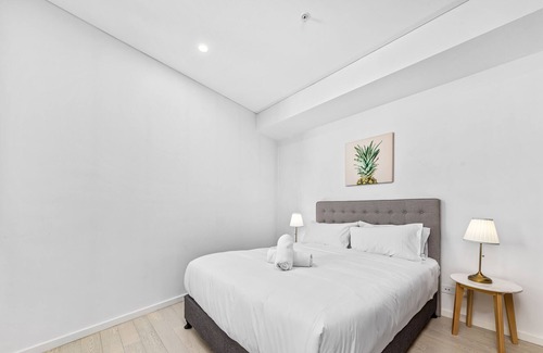 Zetland Apartment | Green Square Sky Suite Spacious 3 Beds Apt Free Parking