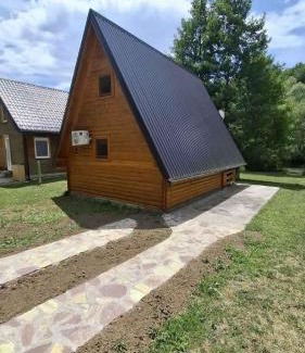 Kulen Vakuf House | Green Una Wooden House