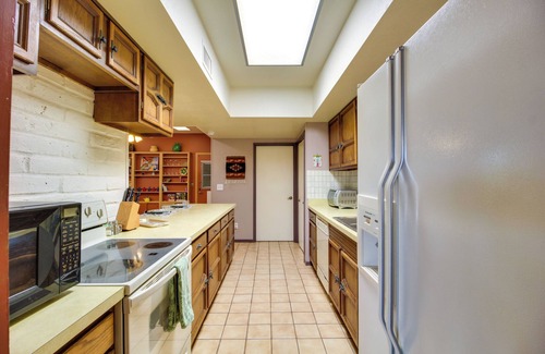 Green Valley House | Green Valley Abode w/Pool Access & Mtn Views