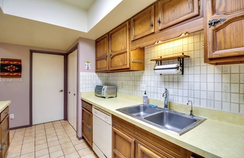 Green Valley House | Green Valley Abode w/Pool Access & Mtn Views