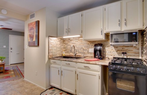 Haven Green Valley East Villa | Green Valley Vacation Rental w/Community Pools!