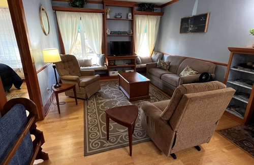 Pentwater House | Green View Place