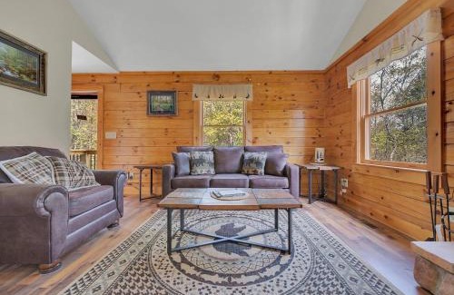 Pittman Center House | Greenbrier Woods cabin