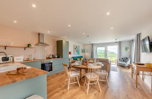 Bideford House | Greencliff Farm - Kingsland Barn