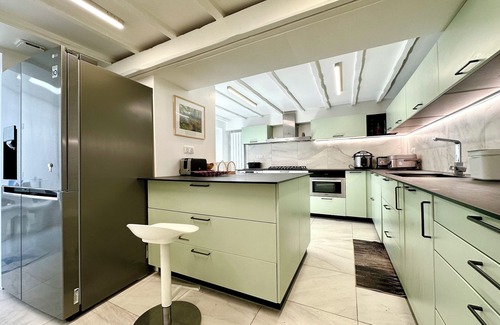 Bagneux House | Greenery House near Paris