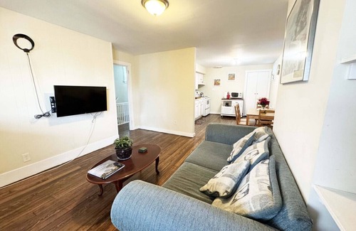 Greenfield Apartment | Greenfield Gem, Free On-street Parking