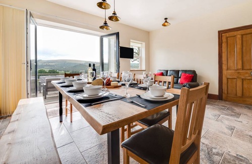 Llangadog Cottage | Greengrove Farmhouse (Glasallt)