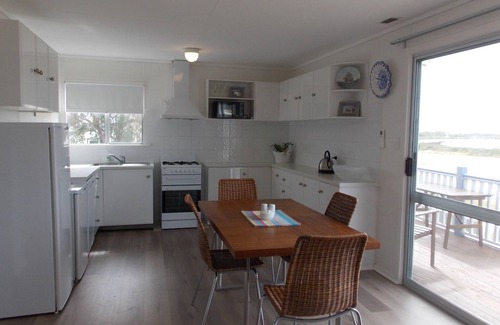 Green Head House | Greenhead South Bay Escape - a minute walk to the beach
