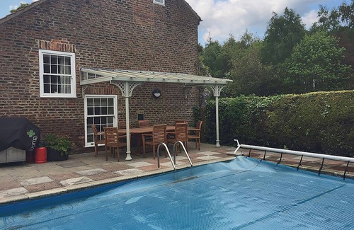 Pocklington Cottage | Greenlands Farmhouse
