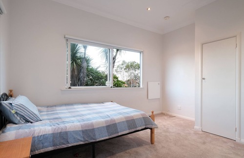 Greenlane House | Greenlane entire big house up to 11 guests