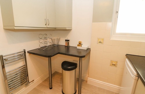 Wigton Apartment | GREENMANTLE, family friendly in Skinburness